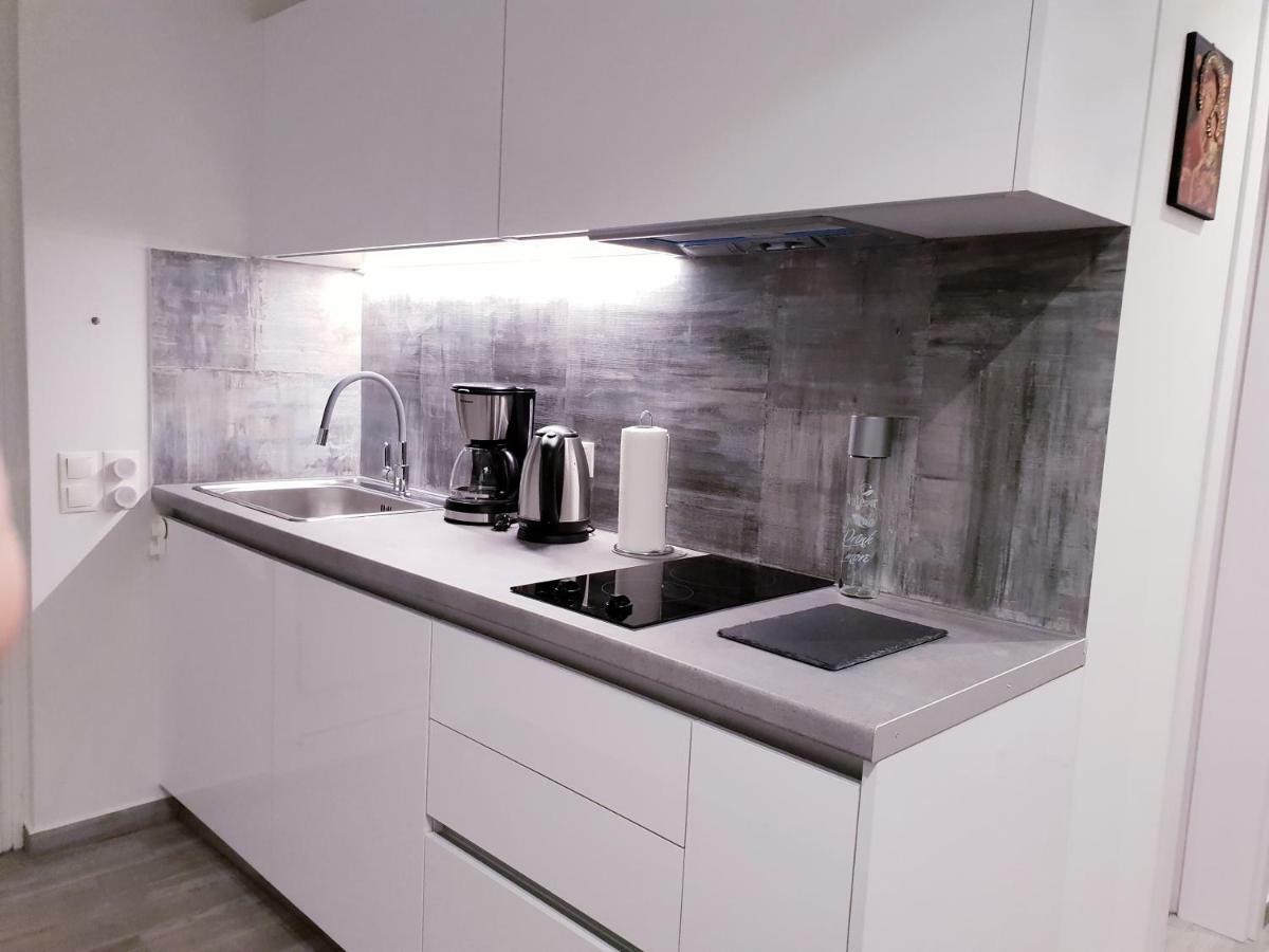 Beautiful Brand New Apartment Seaside 雅典 外观 照片